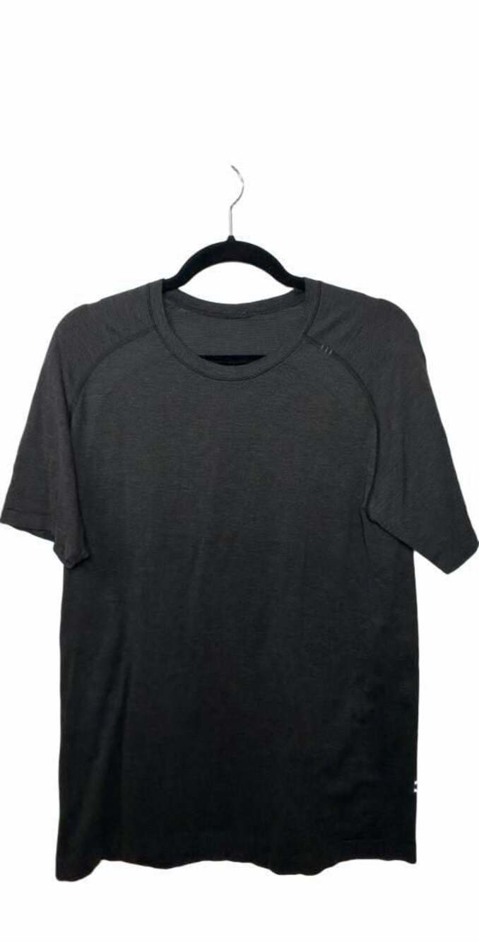 Lululemon Metal Vent Tech Short Sleeve Athletic Shirt Gray Mens